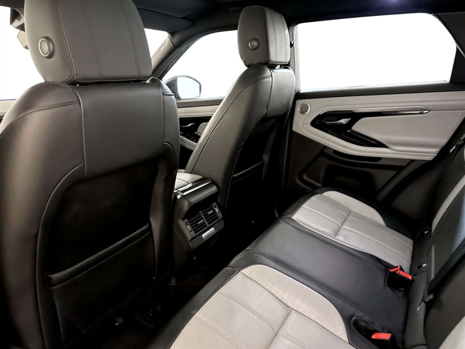 Used Land Rover Range Rover Evoque 2019 for sale - 77688279: Photo 14