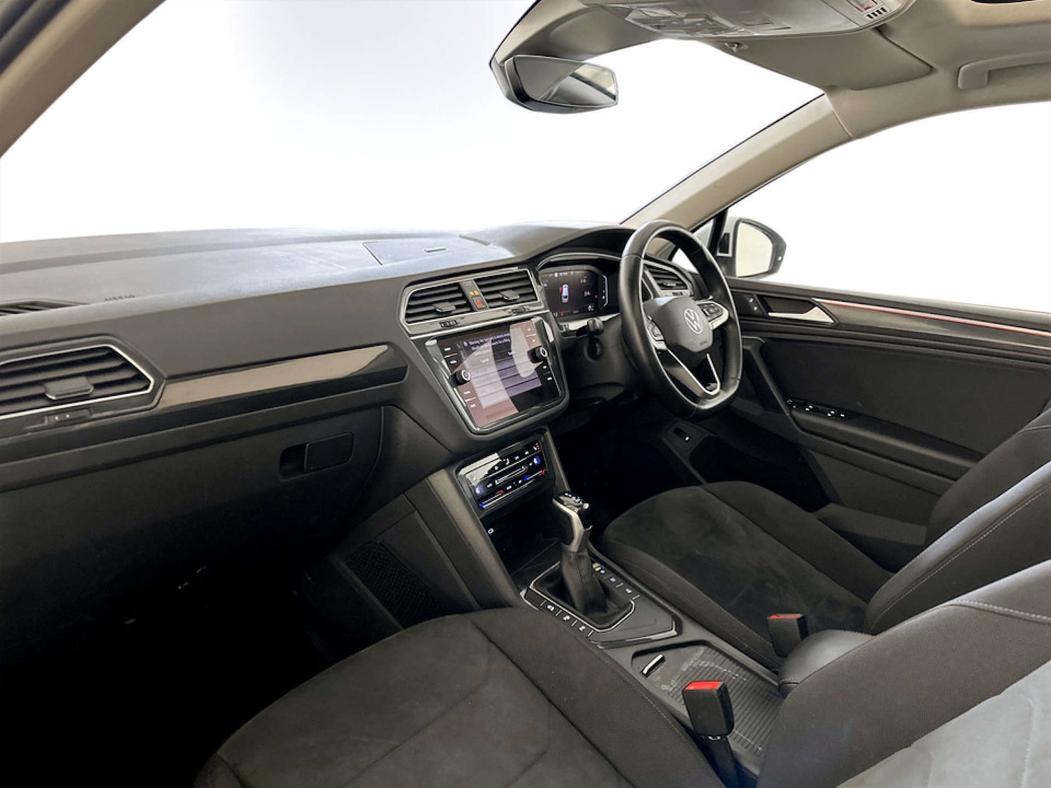 Used Volkswagen Tiguan 2023 for sale - 77583953: Photo 12