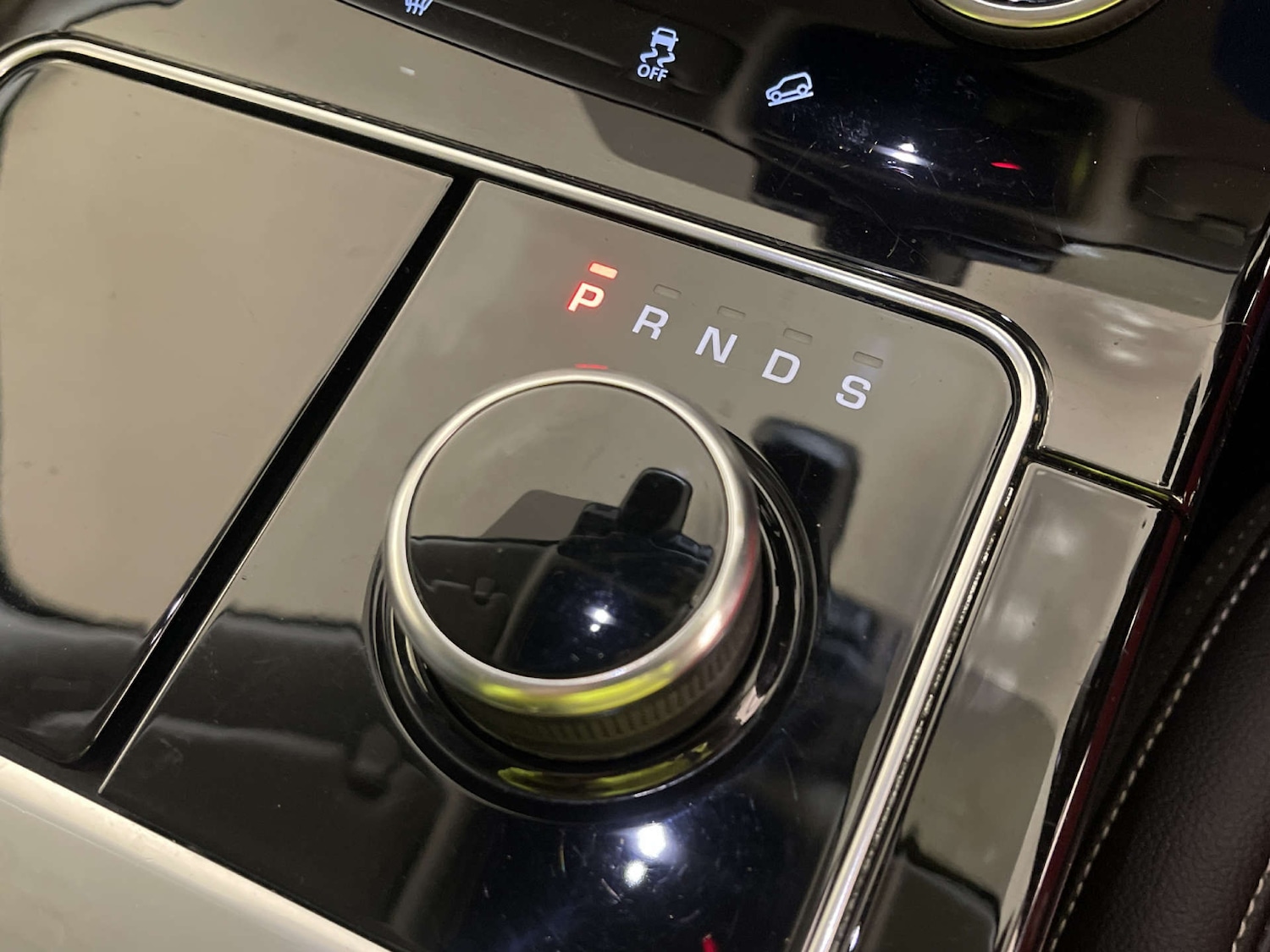 Used Land Rover Range Rover Velar 2018 for sale - 77920782: Photo 25