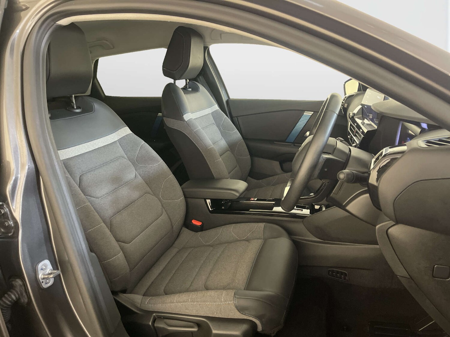 Used Citroen C4 X 2023 for sale - 77920795: Photo 12