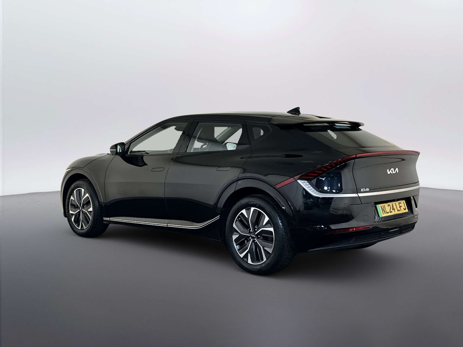 Used Kia EV6 2024 for sale - 78026351: Photo 8