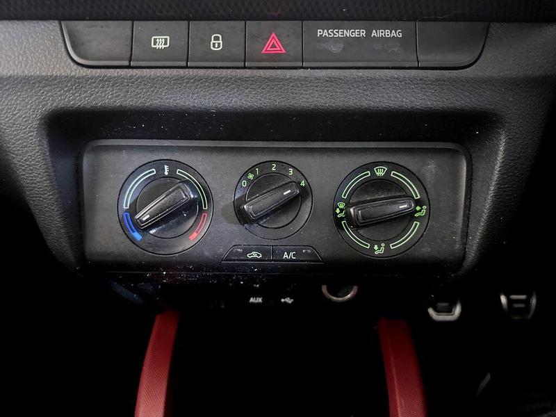 Used Skoda Fabia 2017 for sale - 76557459: Photo 25