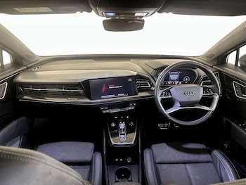 Used Audi Q4 e-tron 2022 for sale - 76494659: Photo