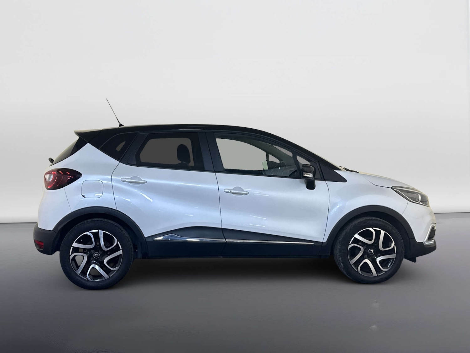 Used Renault Captur 2019 for sale - 77950423: Photo 11