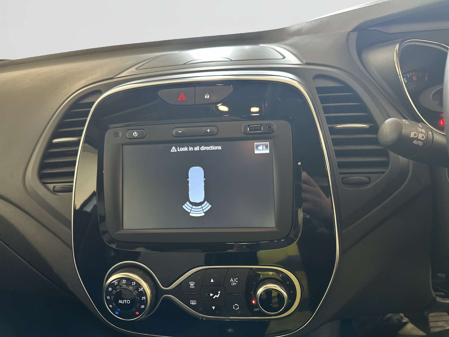 Used Renault Captur 2019 for sale - 77950423: Photo 20