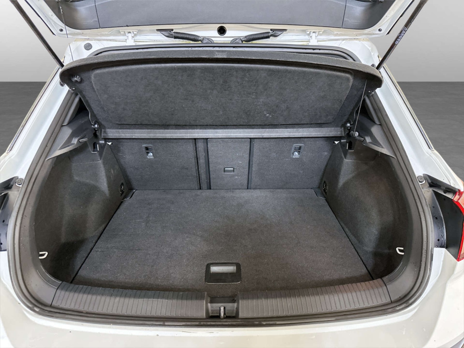 Used Volkswagen T-Roc 2022 for sale - 77185743: Photo 15