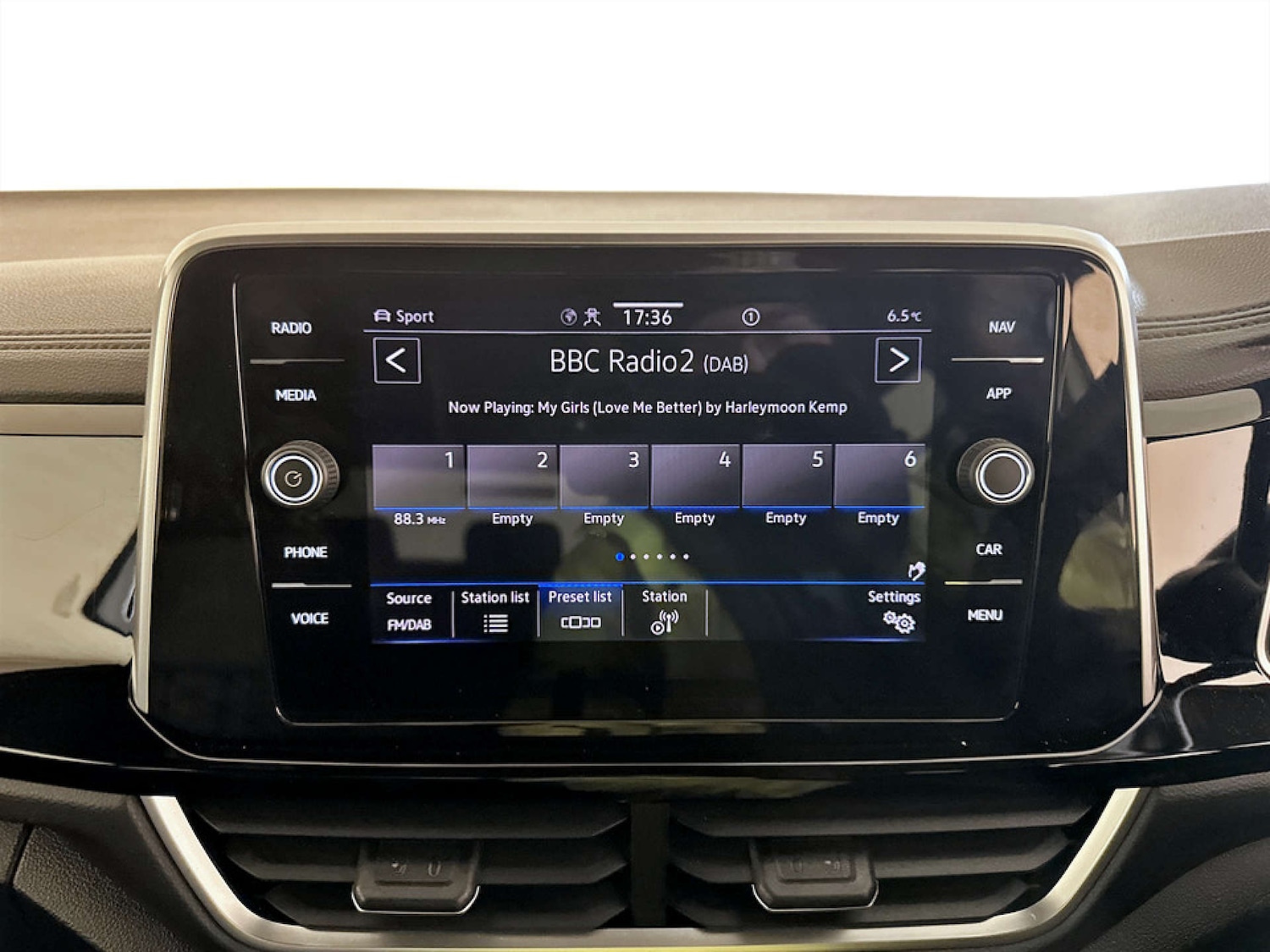 Used Volkswagen T-Roc 2022 for sale - 77185743: Photo 24