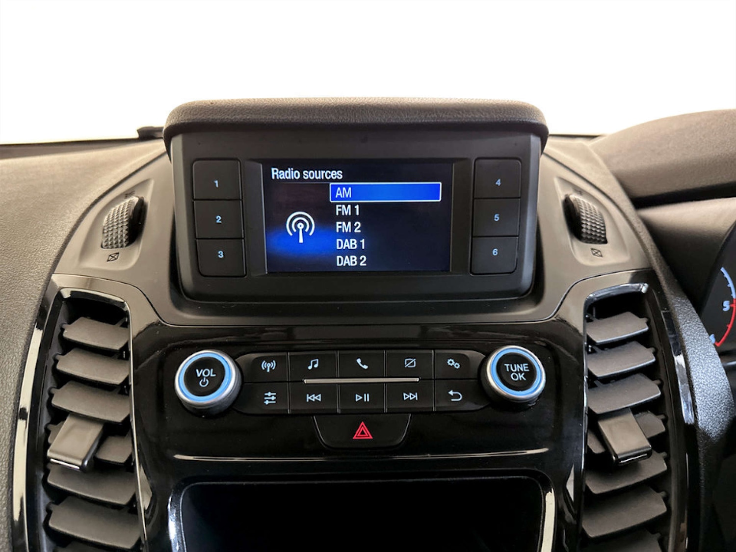 Used Ford Transit Connect 2021 for sale - 77667901: Photo 23