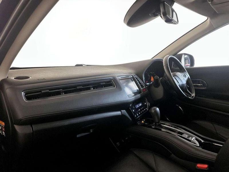 Used Honda HR-V 2018 for sale - 76825972: Photo 12