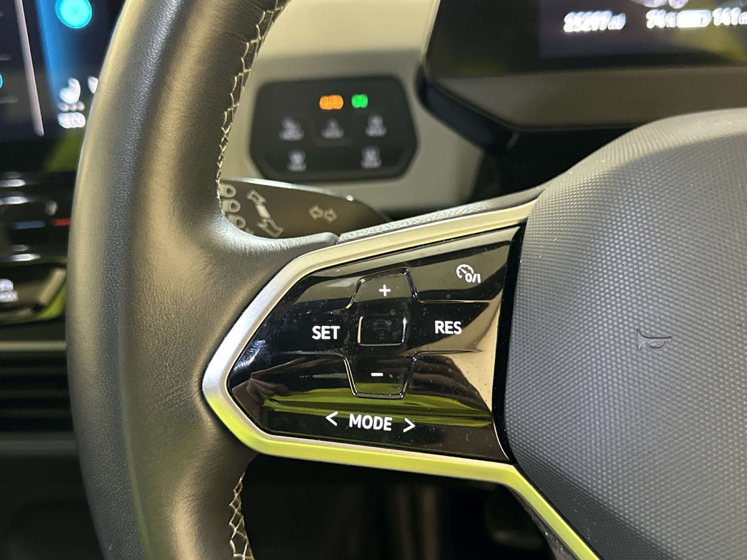 Used Volkswagen ID.3 2023 for sale - 78026389: Photo 17