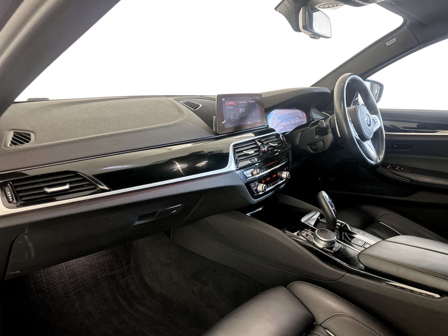 Used BMW 5 Series 2019 for sale - 77186027: Photo 12