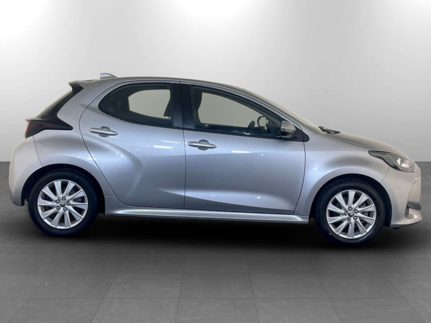 Used Toyota Yaris 2021 for sale - 77720551: Photo 11