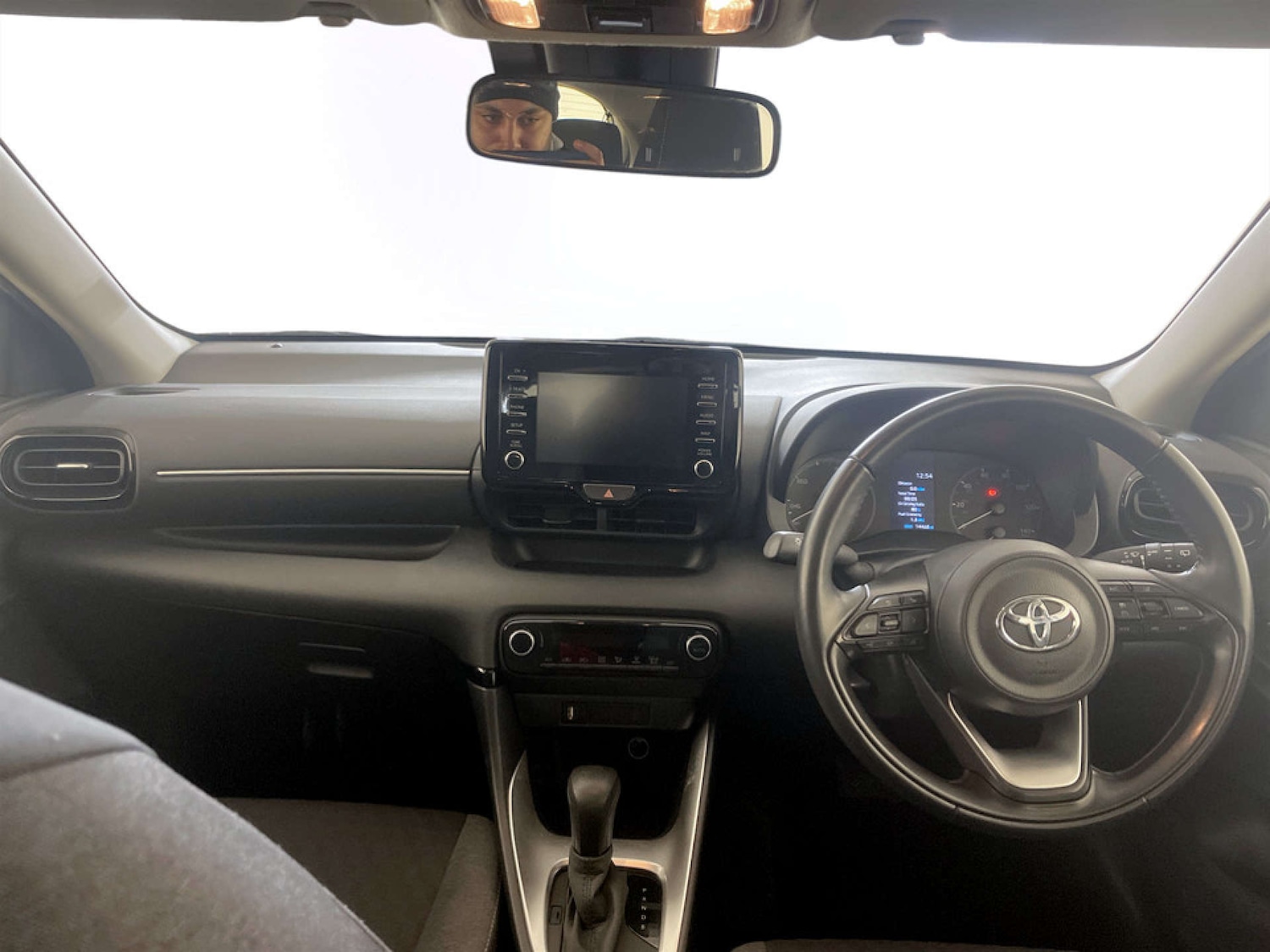 Used Toyota Yaris 2021 for sale - 77720551: Photo 3