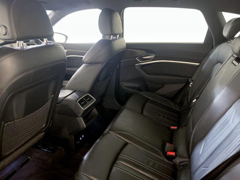 Used Audi e-tron 2021 for sale - 76480370: Photo 14