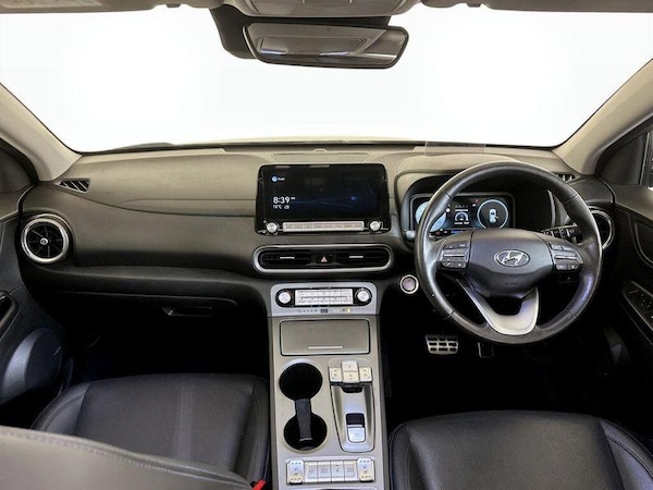 Used Hyundai KONA 2021 for sale - 76196605: Photo 3