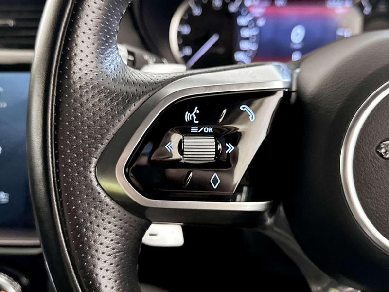 Used Jaguar E-Pace 2021 for sale - 76931339: Photo 17