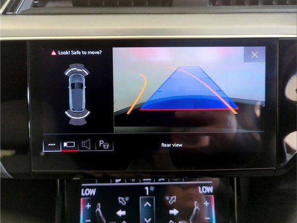 Used Audi e-tron 2021 for sale - 75712760: Photo 21