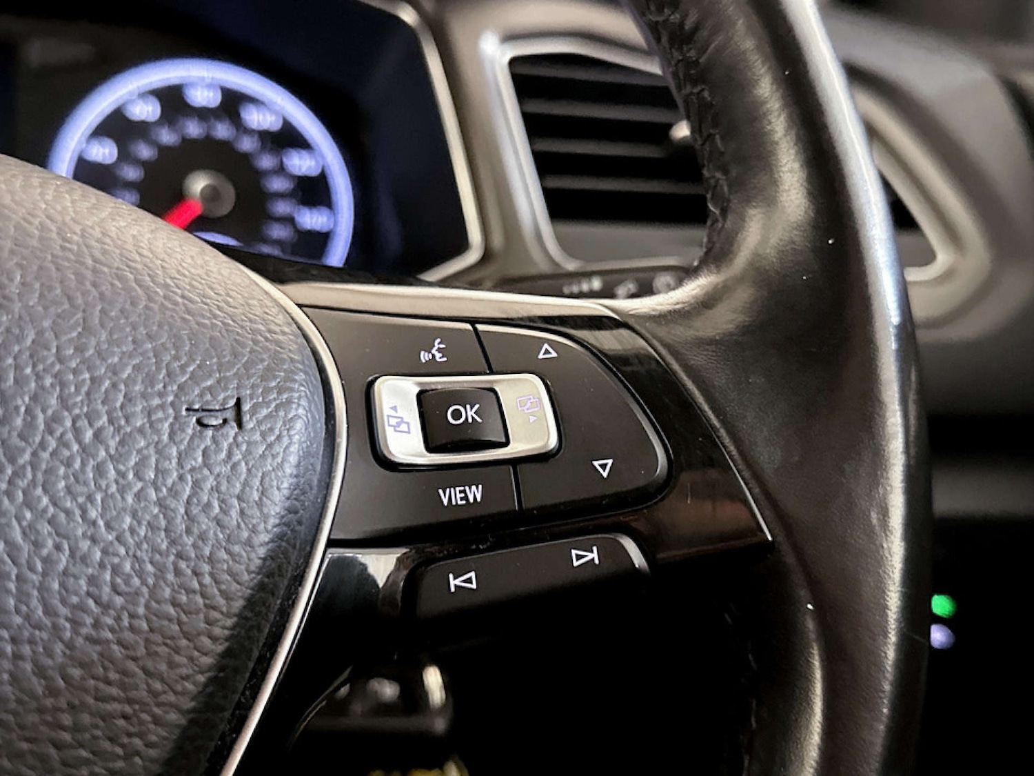 Used Volkswagen T-Roc 2019 for sale - 77434635: Photo 19