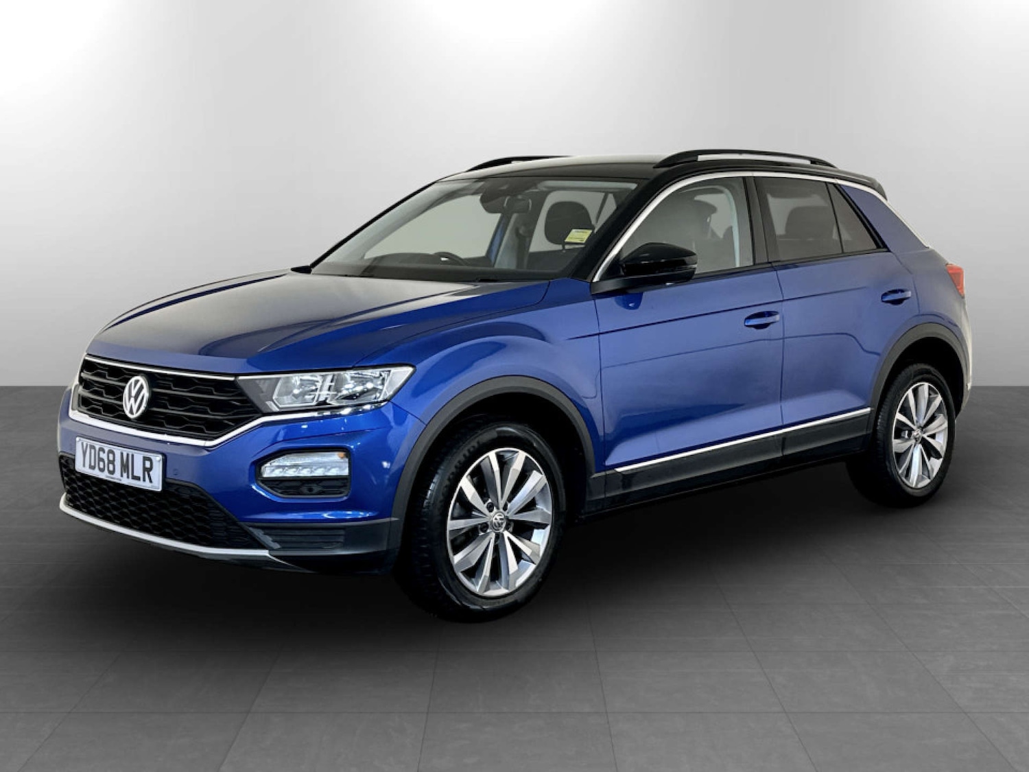 Used Volkswagen T-Roc 2019 for sale - 77434635: Photo 6