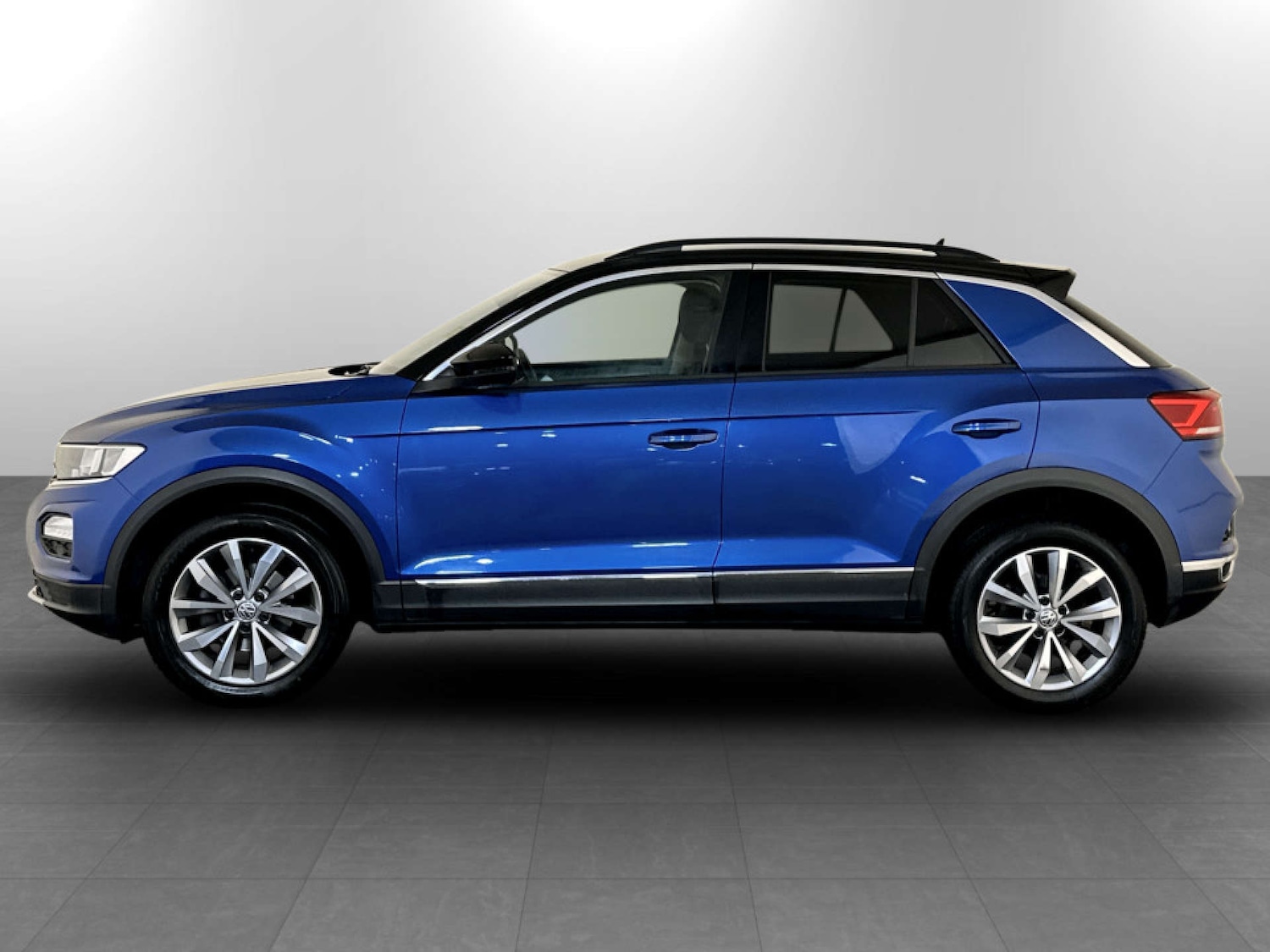 Used Volkswagen T-Roc 2019 for sale - 77434635: Photo 7