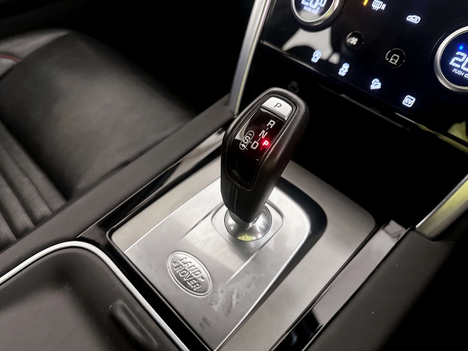 Used Land Rover Discovery Sport 2021 for sale - 77185998: Photo 26