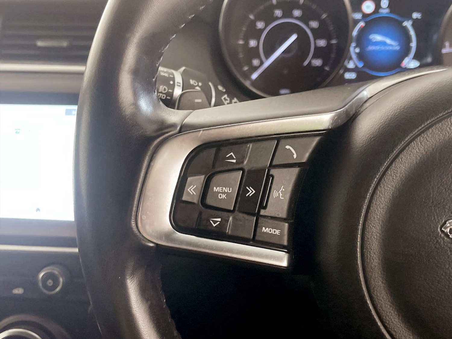 Used Jaguar E-Pace 2018 for sale - 77185861: Photo 18