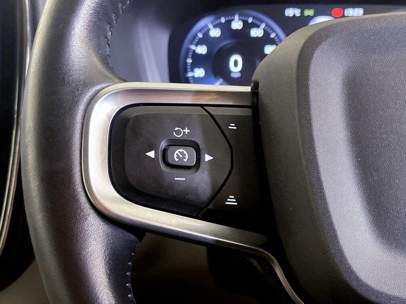 Used Volvo XC40 2020 for sale - 76563101: Photo 17