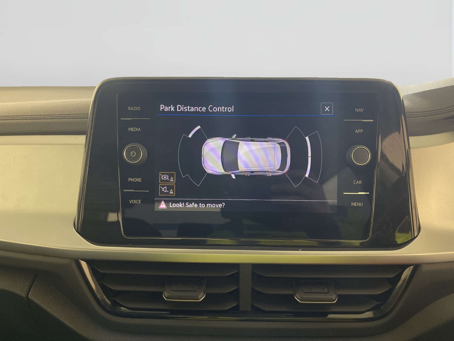 Used Volkswagen T-Roc 2023 for sale - 78122944: Photo 20