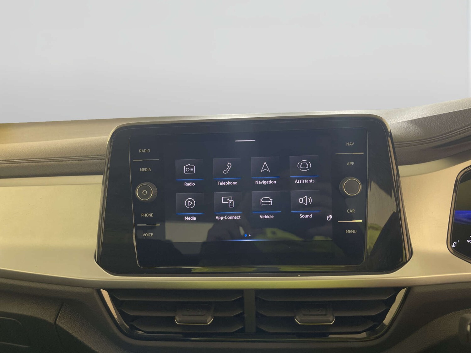 Used Volkswagen T-Roc 2023 for sale - 78122944: Photo 21