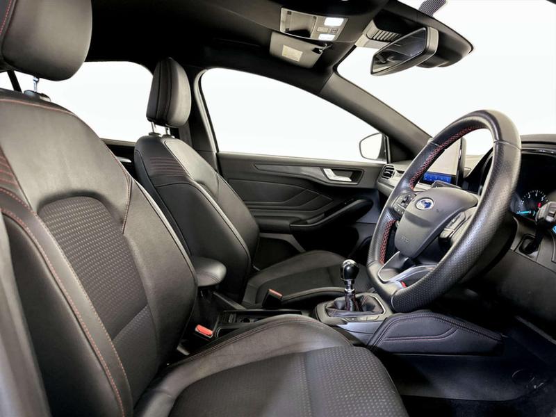 Used Ford Focus 2019 for sale - 76960887: Photo 13