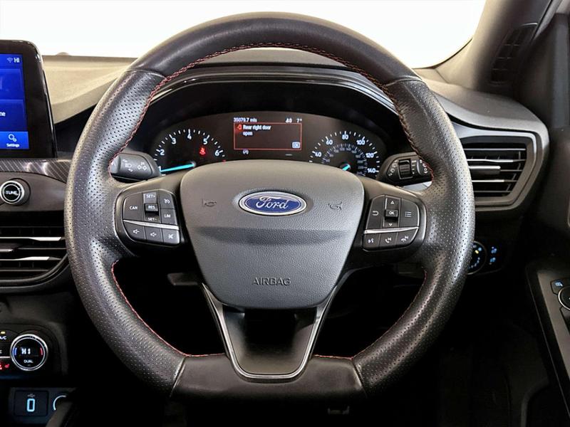 Used Ford Focus 2019 for sale - 76960887: Photo 17
