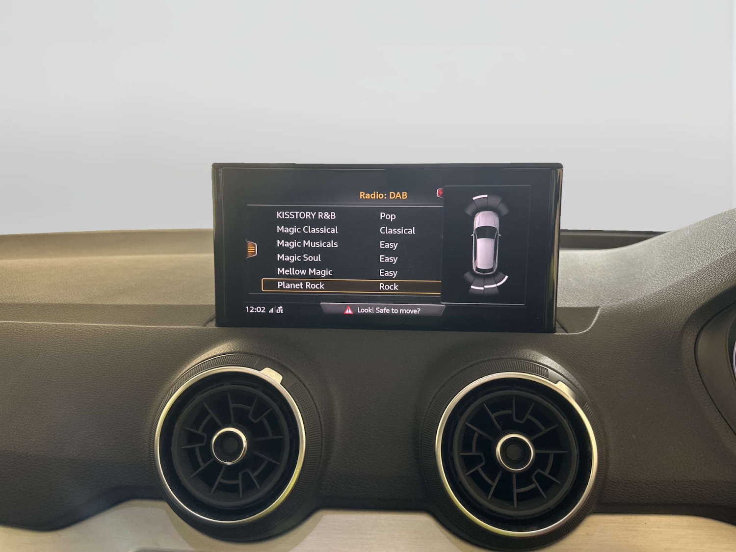 Used Audi Q2 2018 for sale - 78026374: Photo 20