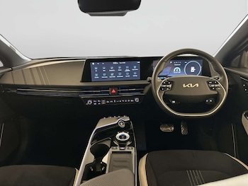 Used Kia EV6 2023 for sale - 78249833: Photo