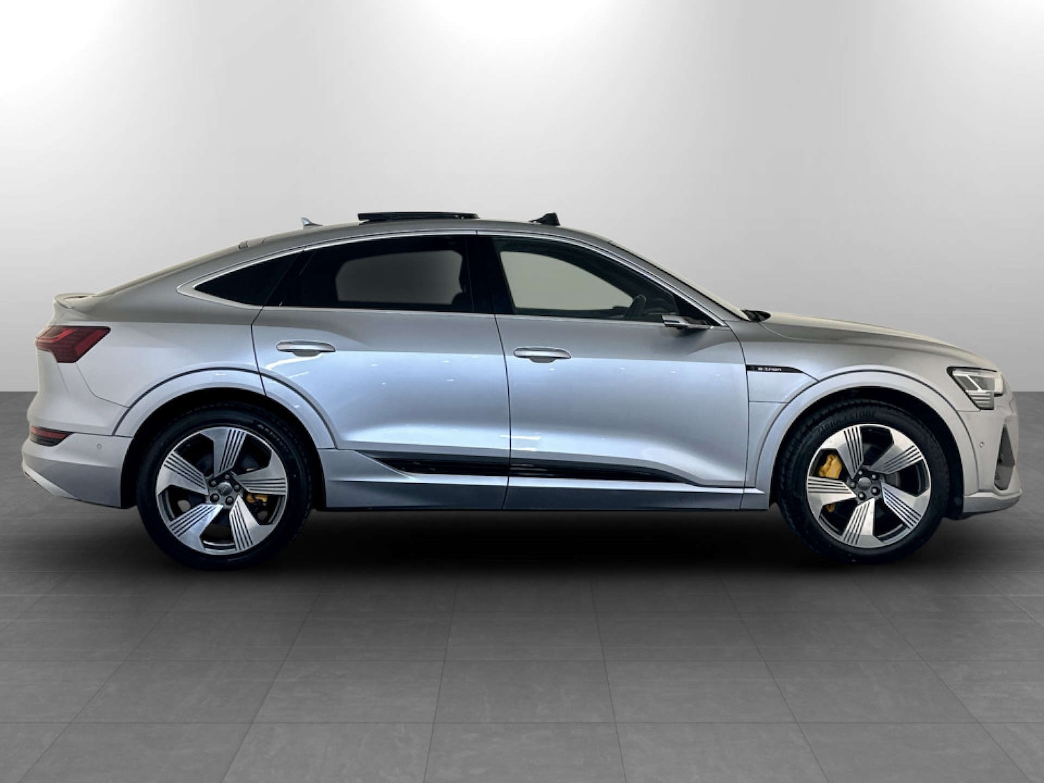 Used Audi e-tron 2020 for sale - 77745526: Photo 11