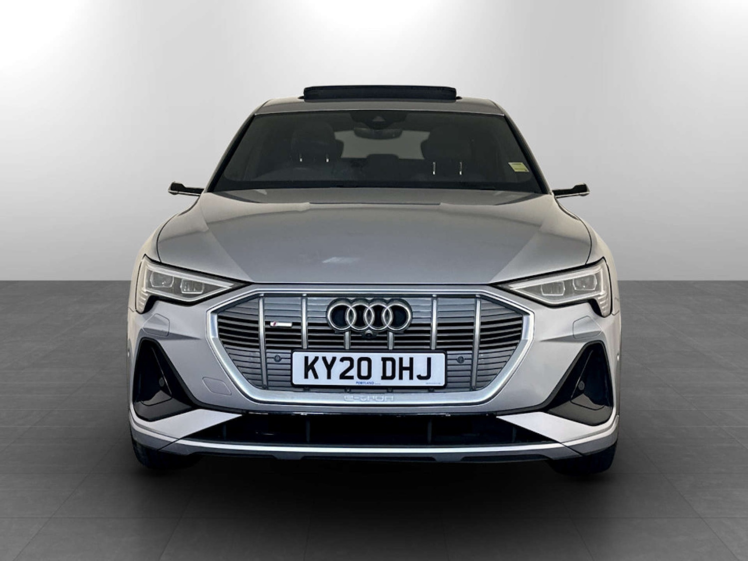 Used Audi e-tron 2020 for sale - 77745526: Photo 5