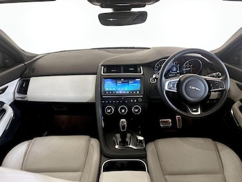 Used Jaguar E-Pace 2019 for sale - 75712744: Photo