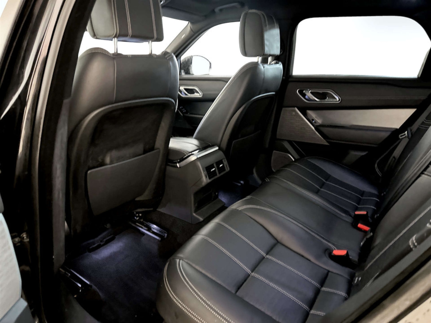 Used Land Rover Range Rover Velar 2017 for sale - 77506845: Photo 14