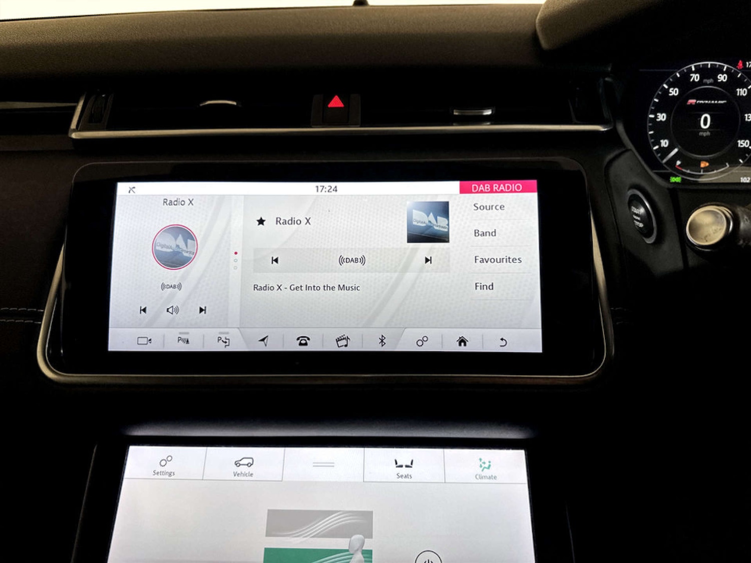 Used Land Rover Range Rover Velar 2017 for sale - 77506845: Photo 24