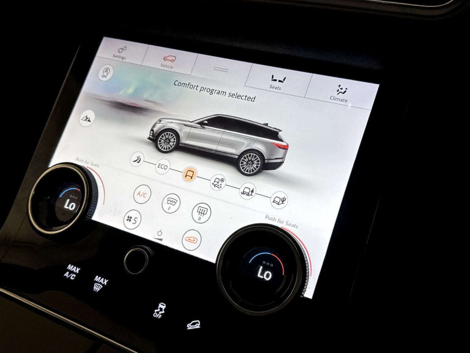 Used Land Rover Range Rover Velar 2017 for sale - 77506845: Photo 25