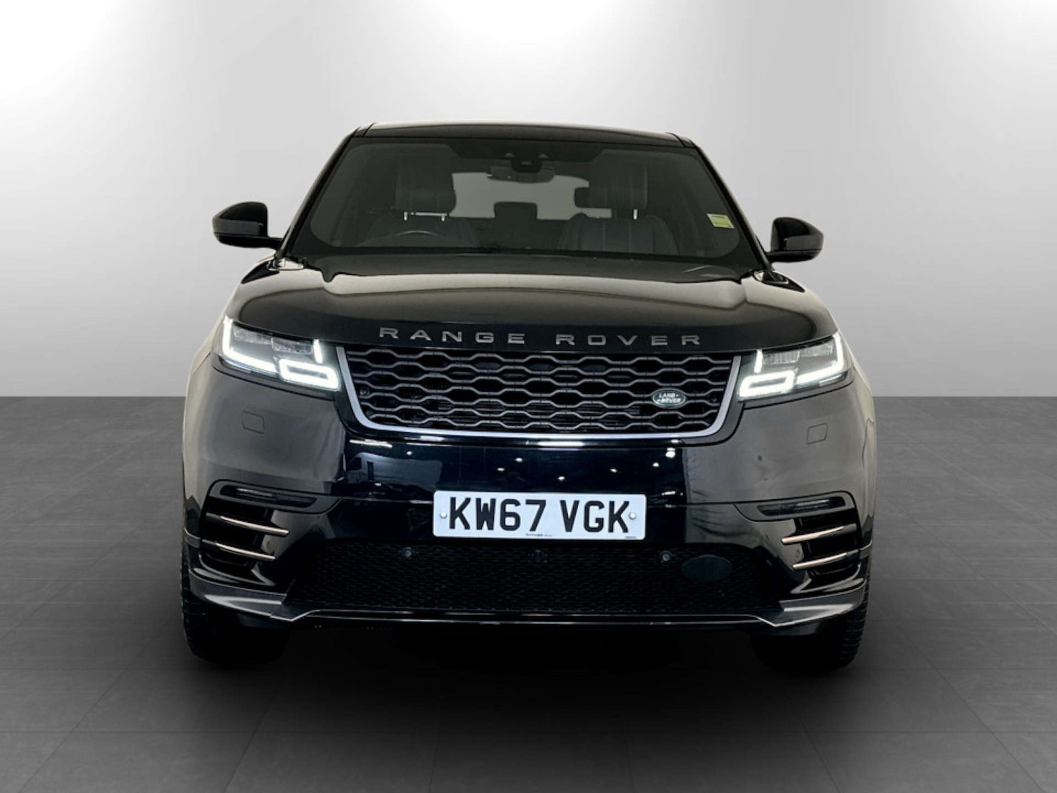 Used Land Rover Range Rover Velar 2017 for sale - 77506845: Photo 5