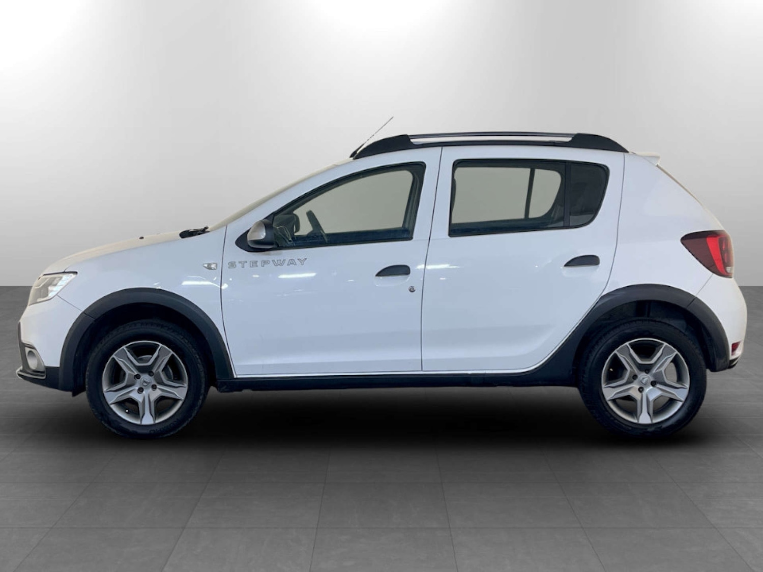 Used Dacia Sandero Stepway 2019 for sale - 77535166: Photo 7