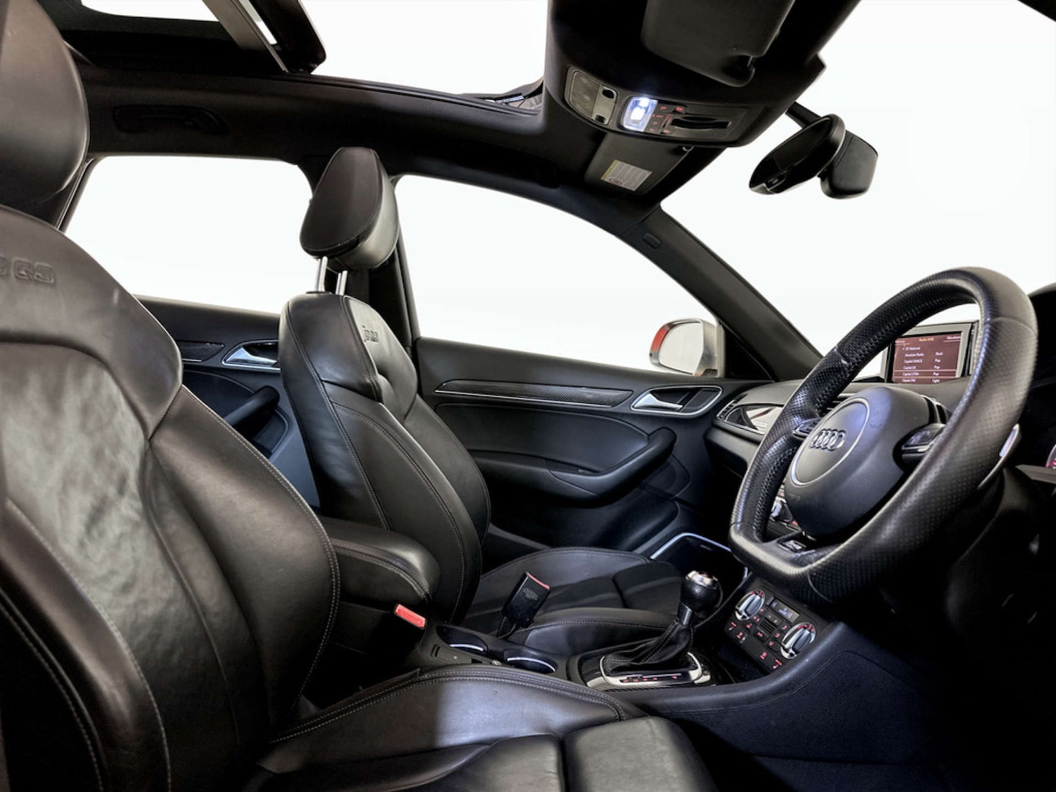 Used Audi RS Q3 2014 for sale - 77185812: Photo 14
