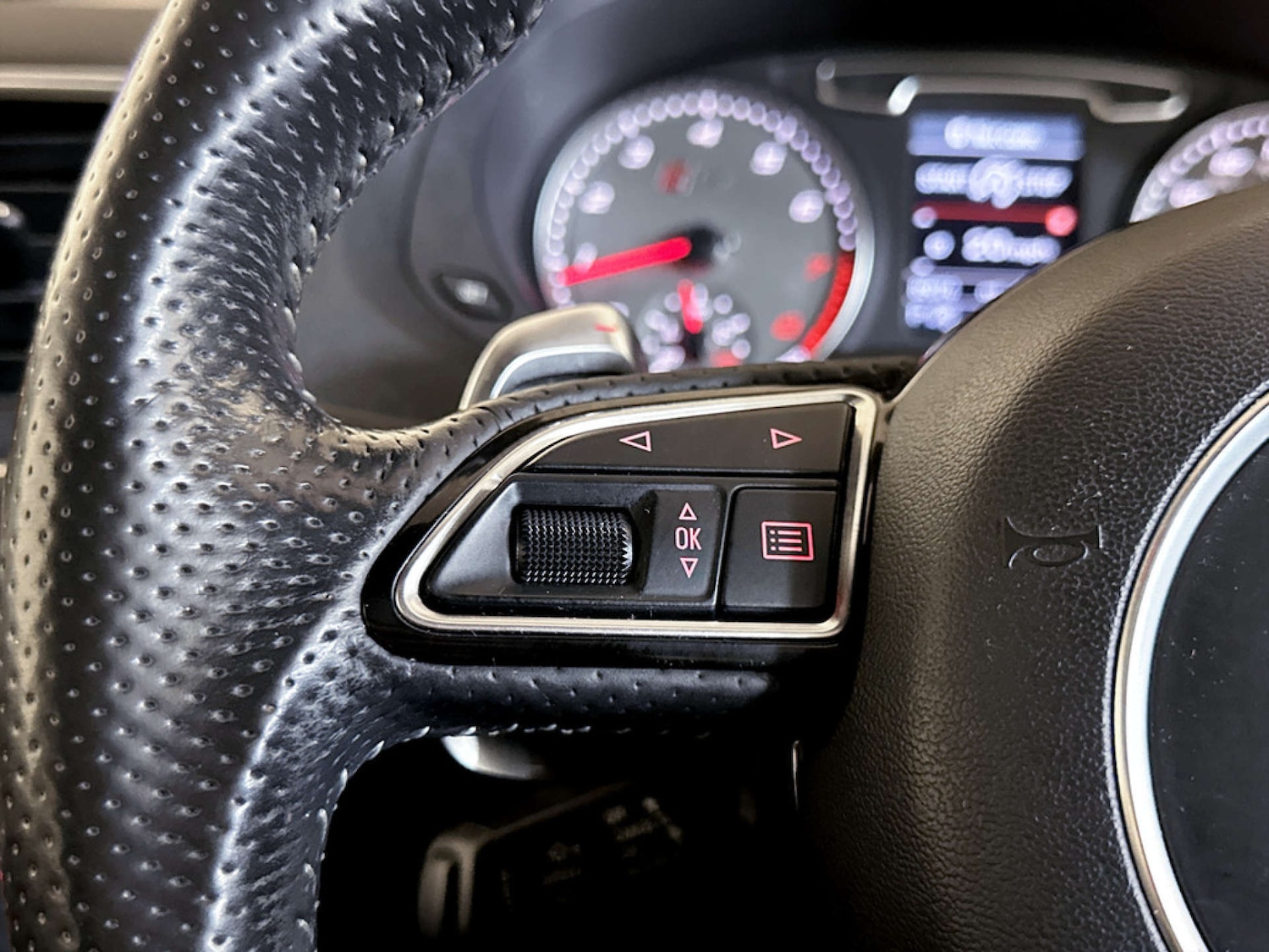 Used Audi RS Q3 2014 for sale - 77185812: Photo 19