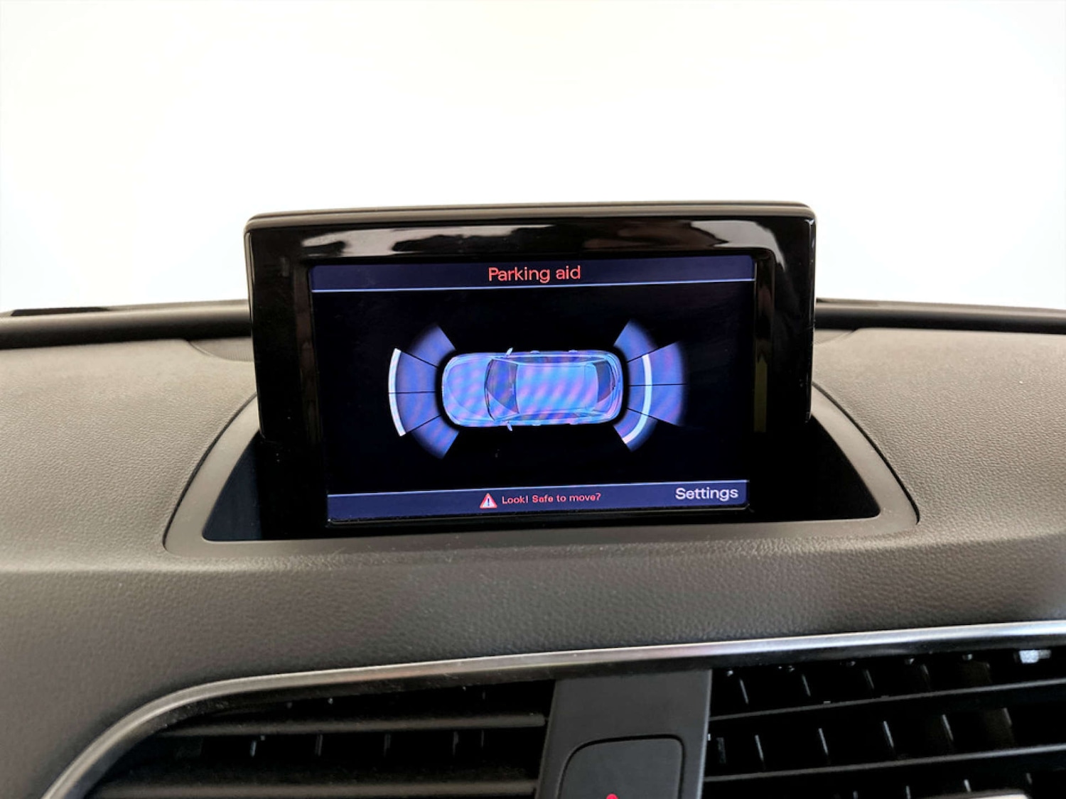 Used Audi RS Q3 2014 for sale - 77185812: Photo 26