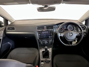 Used Volkswagen Golf 2020 for sale - 76018376: Photo 3