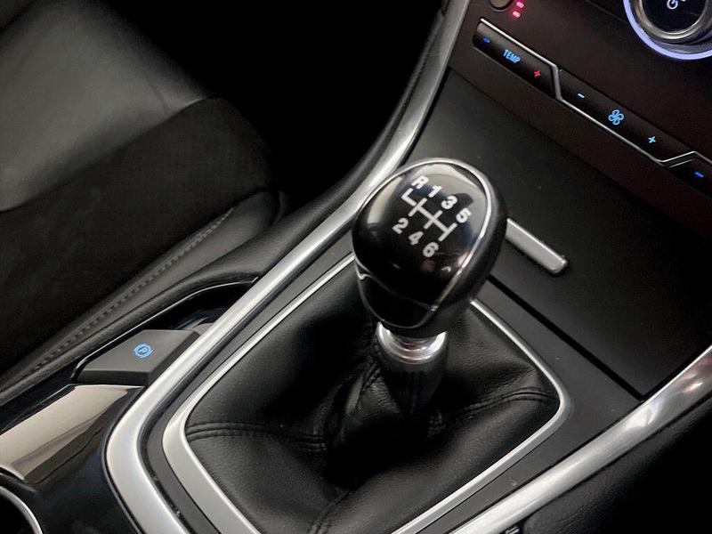 Used Ford Edge 2017 for sale - 76385080: Photo 28