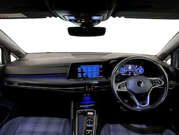 Used Volkswagen Golf 2022 for sale - 77048095: Photo