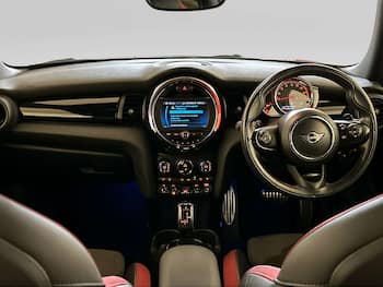 Used MINI Hatch 2019 for sale - 79775409: Photo