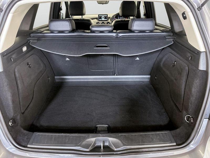 Used Mercedes-Benz B Class 2014 for sale - 76402077: Photo 14