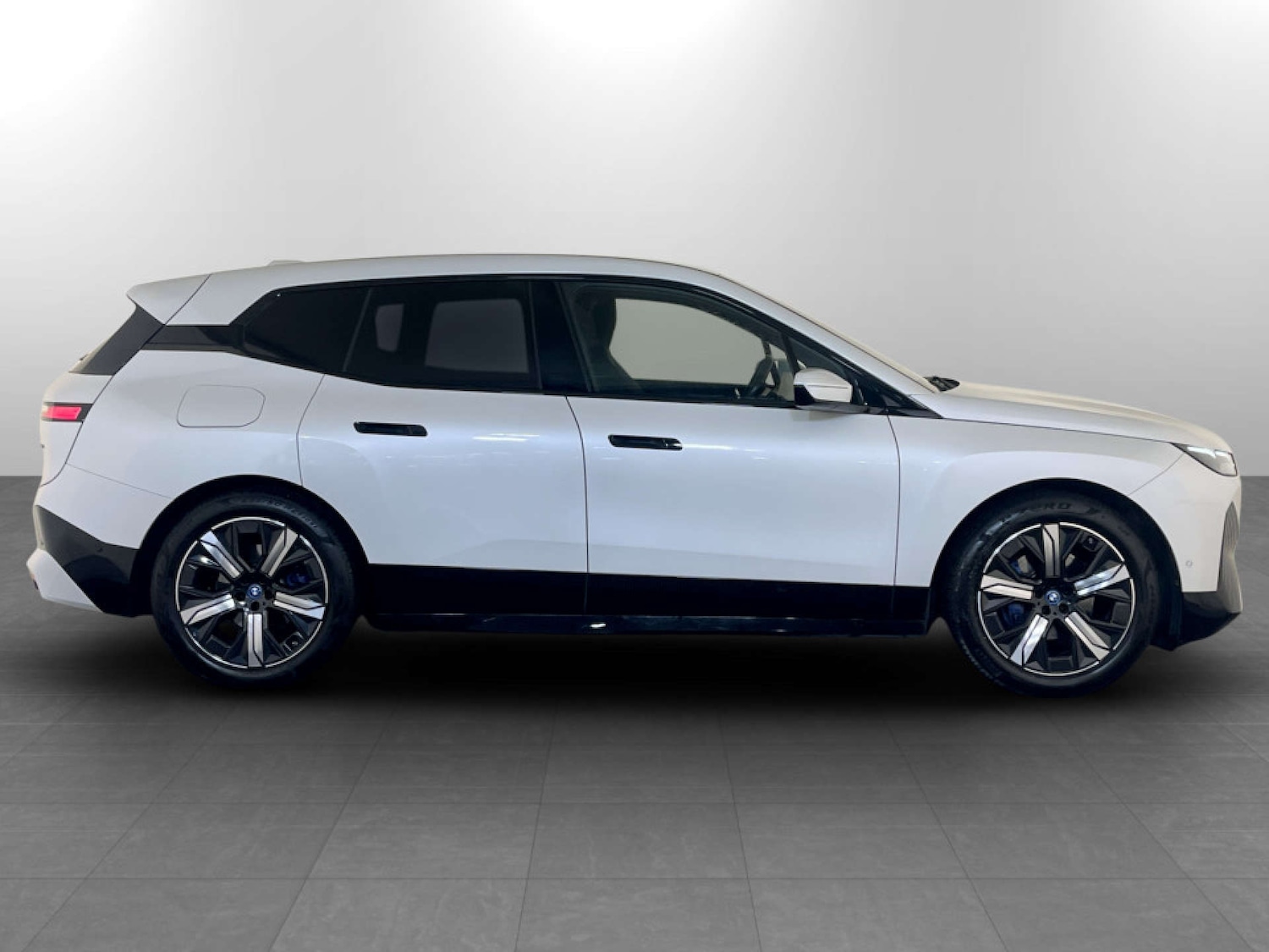 Used BMW iX 2022 for sale - 77655635: Photo 11